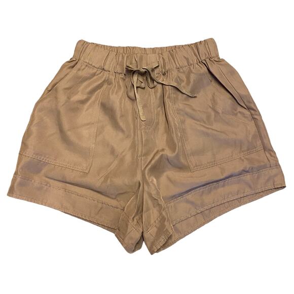 Zenana Light Mocha Drawstring Shorts Size Medium NEW - Picture 1 of 2